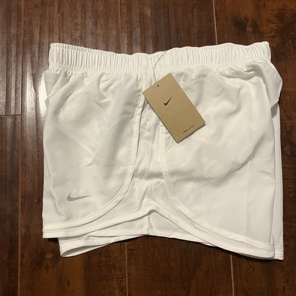 Nike Women's Tempo Running Shorts - Picture 3 of 5